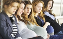 Чому небезпечно відкладати материнство на потім