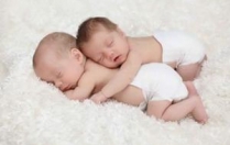 Ліжечка для двійні - які бувають і які краще вибрати