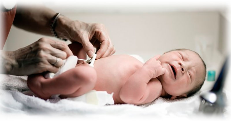 Як довго заживає пупок у новонародженого?