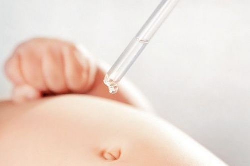 Що робити якщо у новонародженого гноїться пупок?