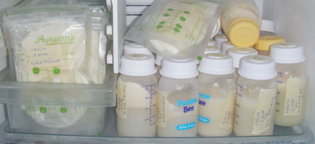 заморожувати грудне молоко заморожувати грудне молоко