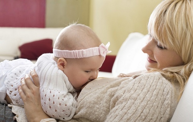 Коли з'являється молоко