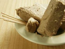 Можна халву при грудному вигодовуванні