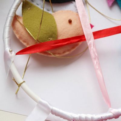Як зробити іграшки для немовлят своїми руками
