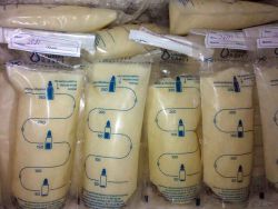 Пакети для заморожування грудного молока