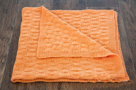 Вязані пледи для новонародженого