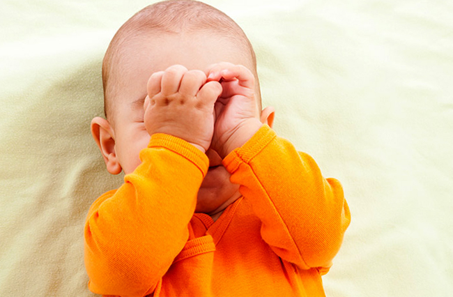 Дитина тре очі уві сні