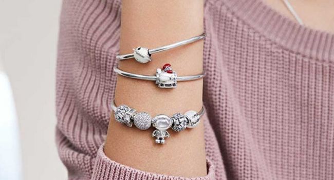 украшений Pandora для любимой