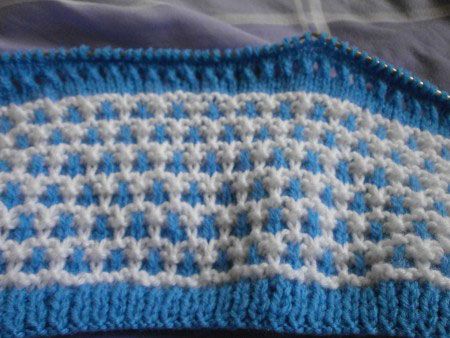 Вязання шапочок для новонароджених