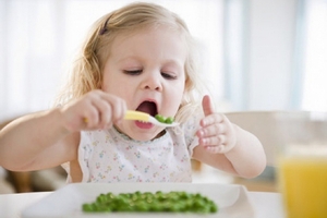 гороховий і грибний суп дитині